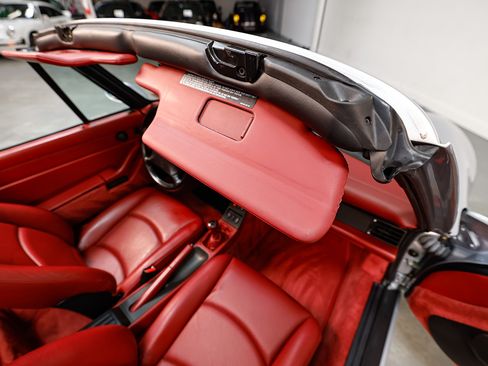 Used 1995 Porsche 911 Carrera image 16