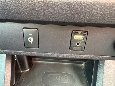 Used 2017 Toyota Tacoma 4x4 Access Cab image 22