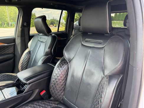 Used 2022 Jeep Grand Cherokee 4WD Summit image 10