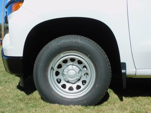 New 2026 Chevrolet Silverado 1500 W/T image 6