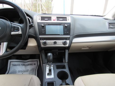 Used 2016 Subaru Legacy 2.5i Premium image 20