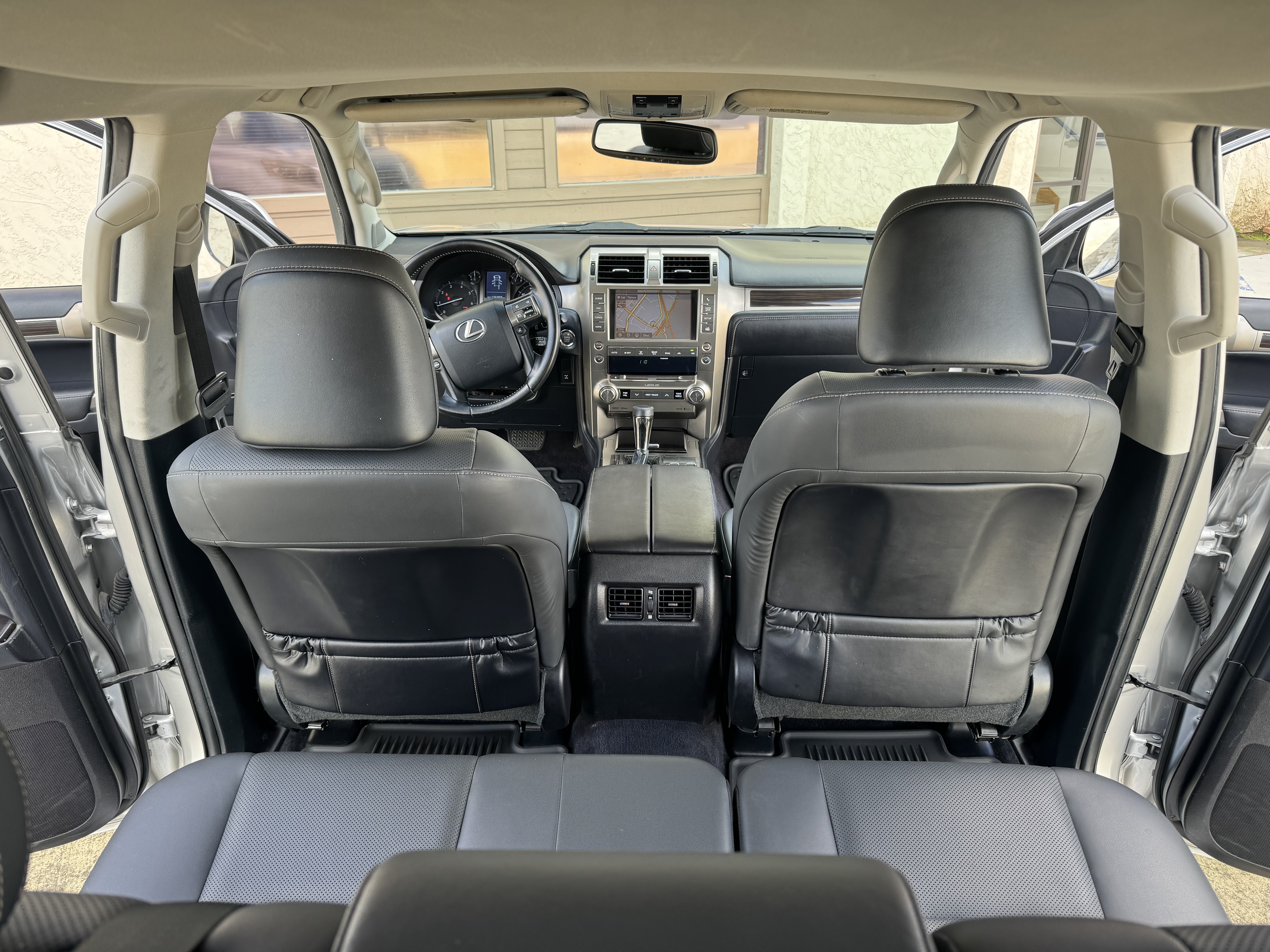 Used 2014 Lexus GX 460 AWD/4WD image 32