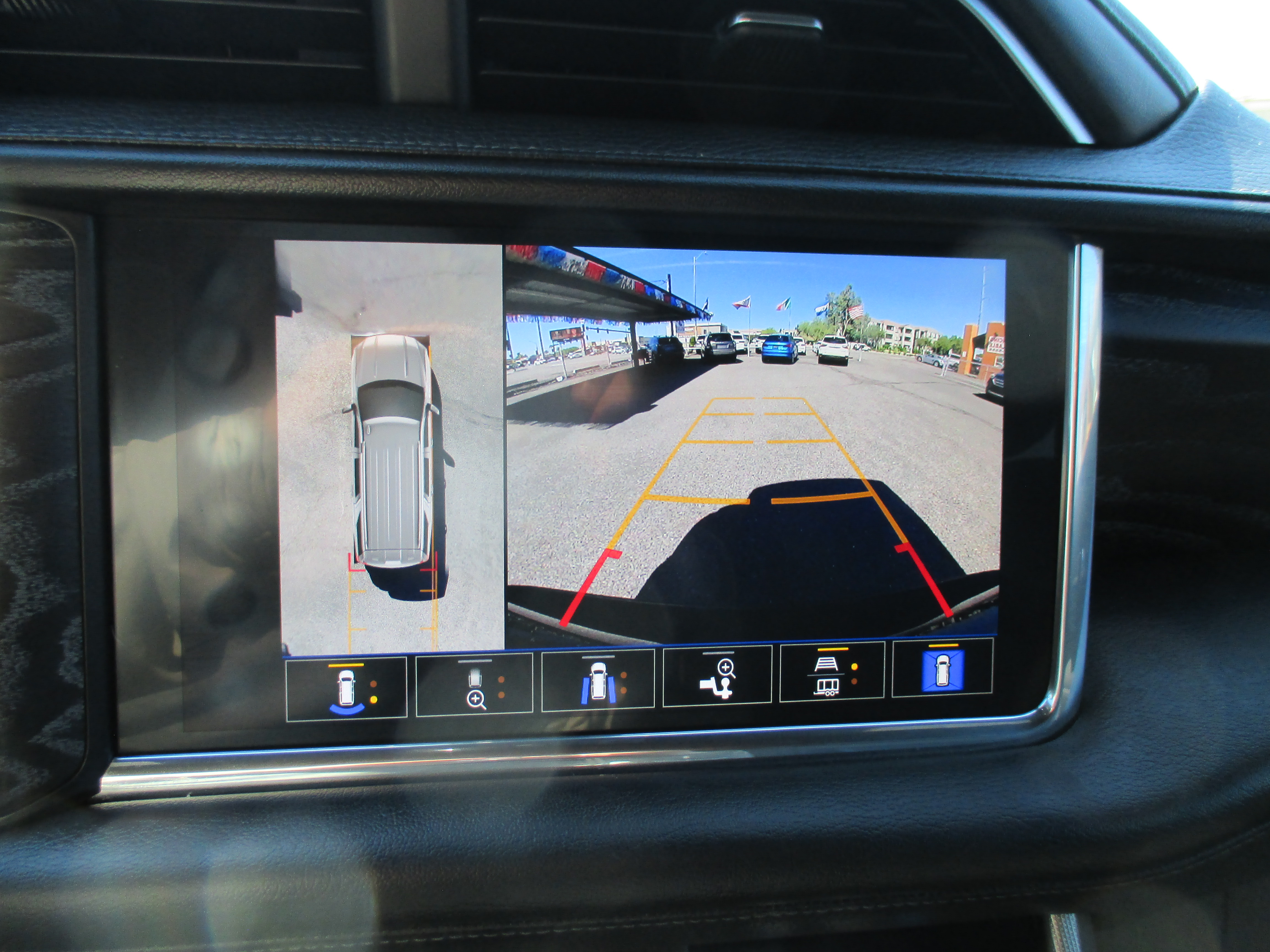 Used 2022 GMC Yukon 4WD Denali Ultimate image 10