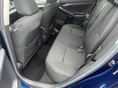 Used 2010 Toyota Matrix S AWD image 6