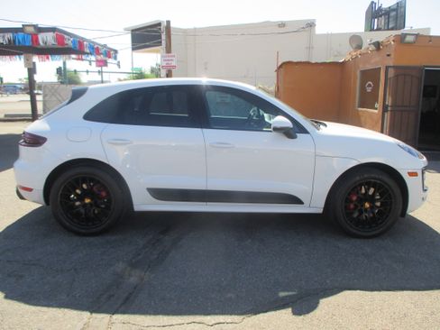 Used 2017 Porsche Macan GTS Sport Utility 4D AWD/4WD image 2