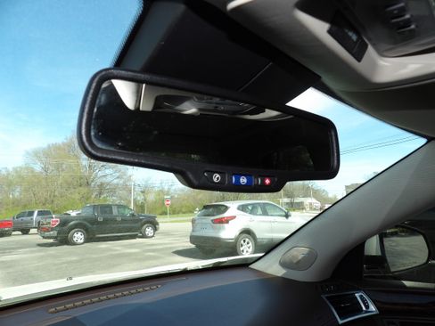 Used 2012 Cadillac SRX Luxury image 14