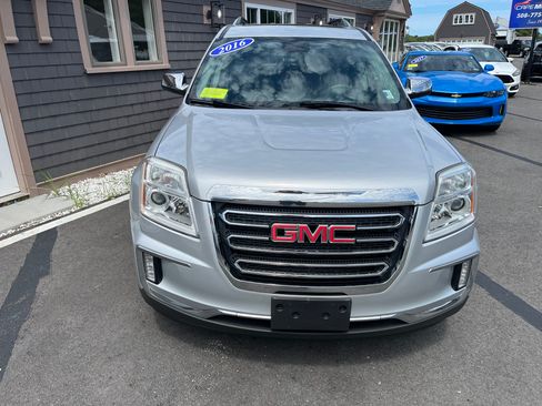 Used 2016 GMC Terrain AWD SLT image 2