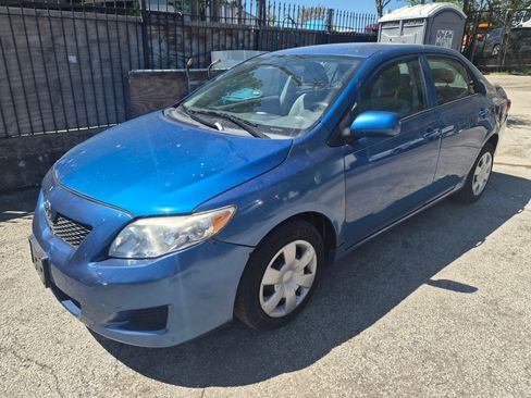 Used 2009 Toyota Corolla LE FWD image 1