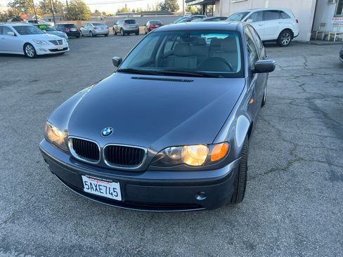 Used 2003 BMW 325i image 6
