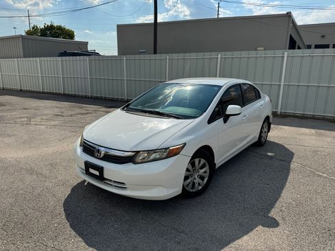 Used 2012 Honda Civic LX image 2
