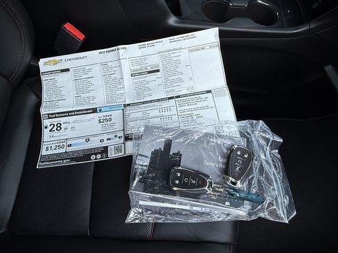 Used 2022 Chevrolet Equinox RS image 38