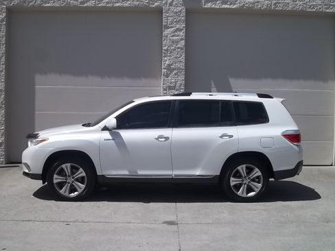 Used 2012 Toyota Highlander 4WD Limited image 7