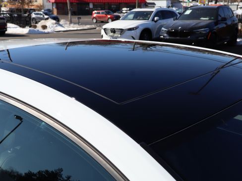 Used 2019 Volkswagen GTI SE image 12