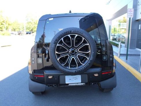 New 2026 Land Rover Defender 110 OCTA image 6