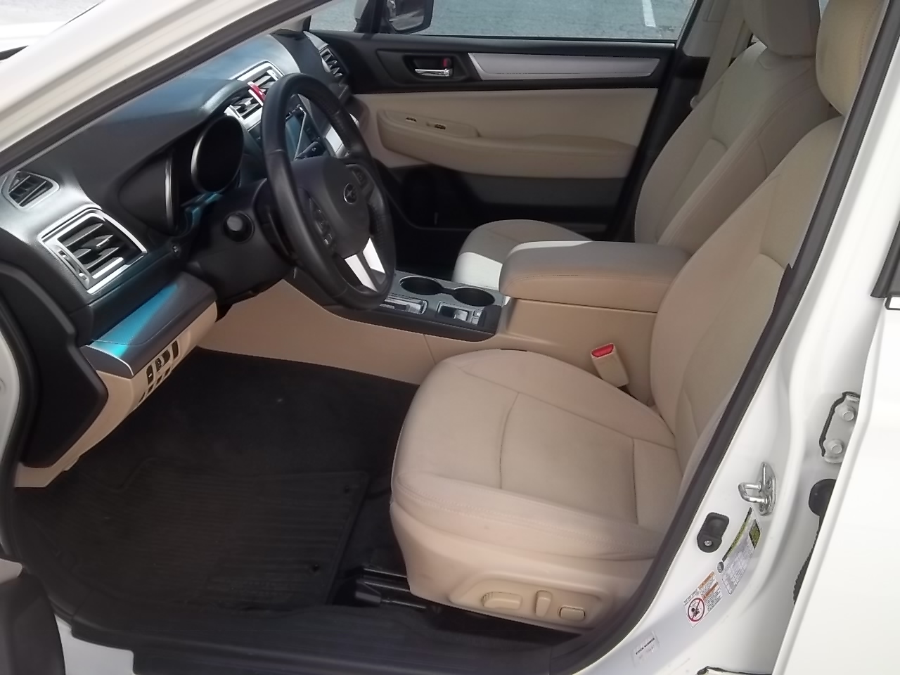 Used 2015 Subaru Legacy 2.5i Premium AWD/4WD image 24