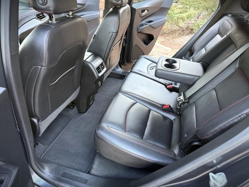 Used 2022 Chevrolet Equinox RS image 19