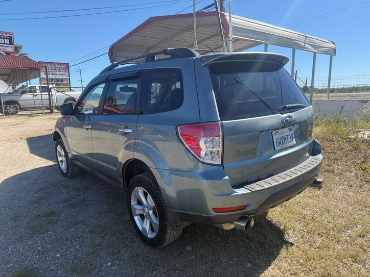 Used 2009 Subaru Forester 2.5XT Limited AWD/4WD image 9