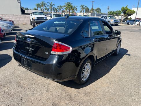 Used 2010 Ford Focus SE Sedan FWD image 7