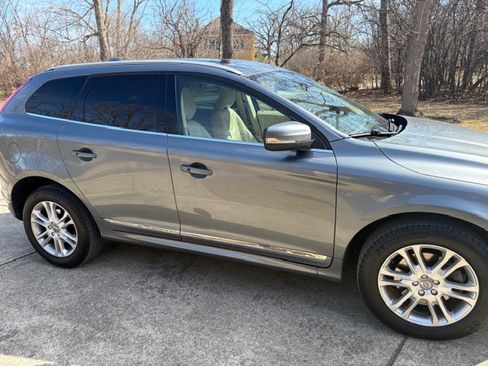 Used 2016 Volvo XC60 T5 Premier image 6