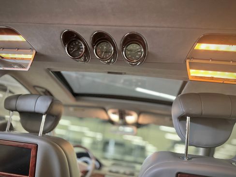 Used 2005 Maybach 57 image 22