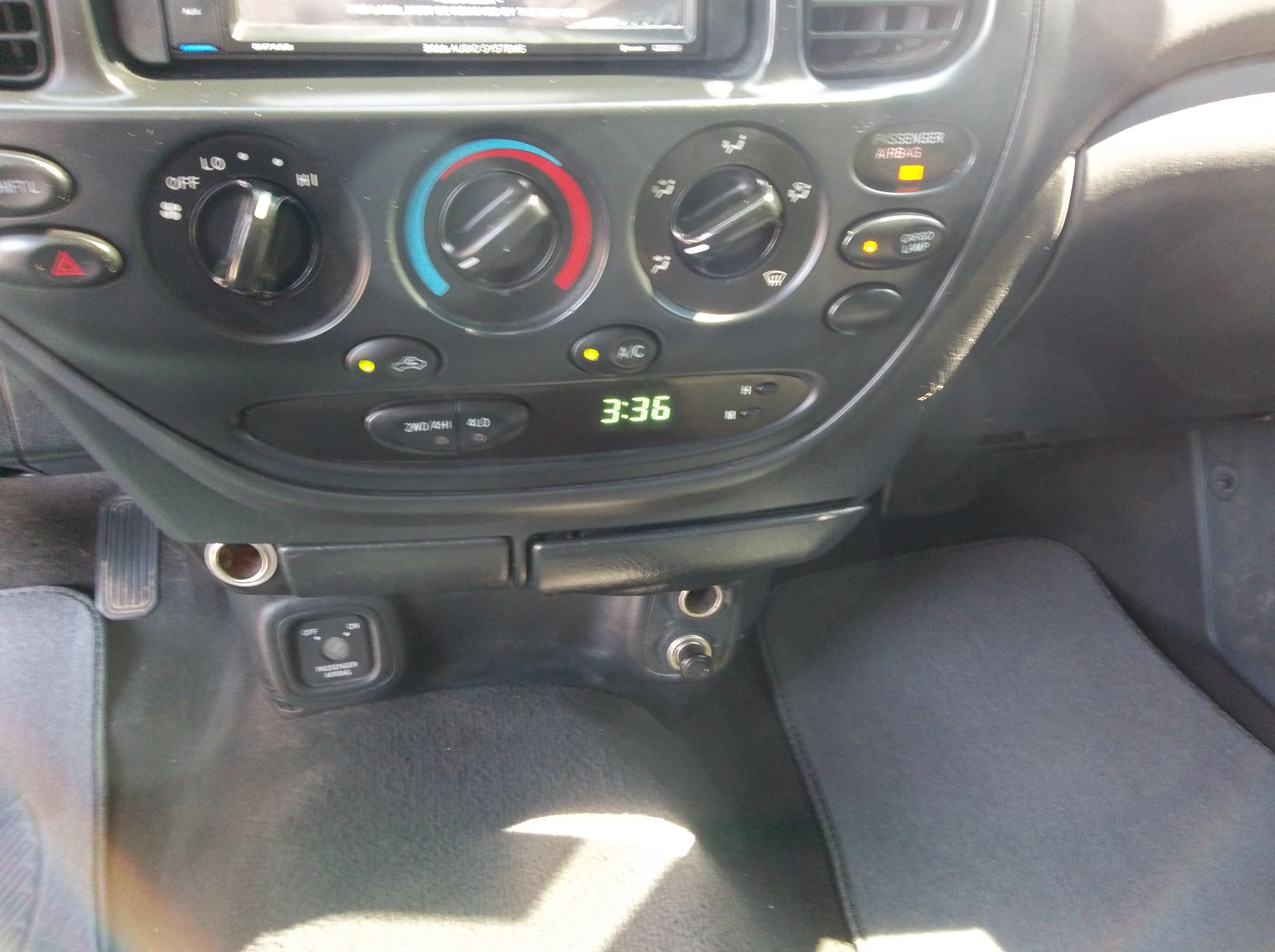 Used 2005 Toyota Tundra 4x4 Access Cab SR5 image 10