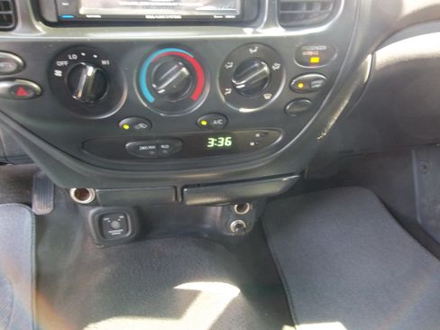 Used 2005 Toyota Tundra 4x4 Access Cab SR5 image 10