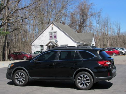 Used 2016 Subaru Outback 3.6R Limited image 5