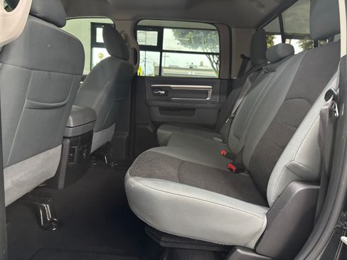 Used 2020 RAM 1500 Classic SLT image 13