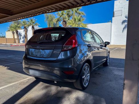 Used 2019 Ford Fiesta SE image 5