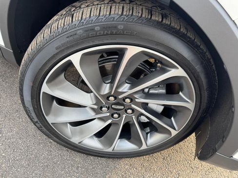 Used 2023 Lincoln Nautilus Reserve image 26