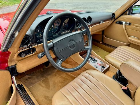 Used 1988 Mercedes-Benz 560 SL UNAVAIL image 30