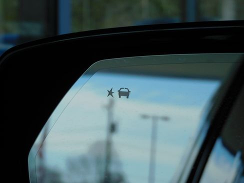 Used 2025 Chevrolet Tahoe Premier image 35