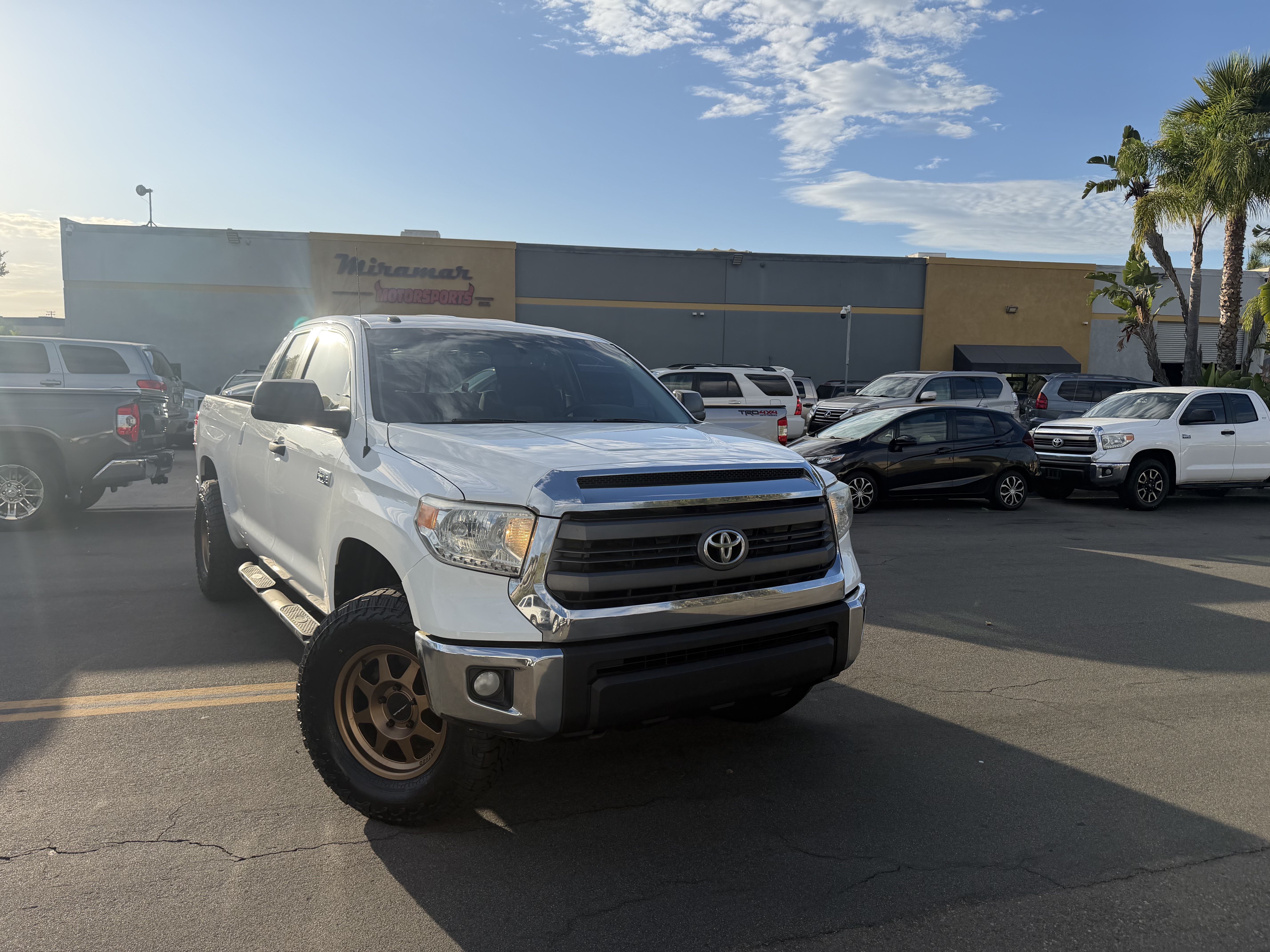 Used 2015 Toyota Tundra 4x4 SR5 w/ TRD Off-Road Pkg image 1