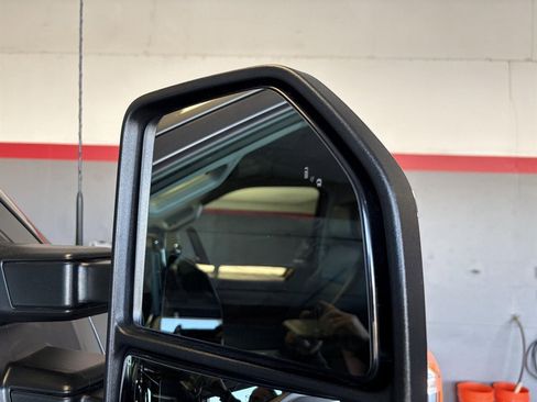 Used 2024 Ford F250 Lariat image 36