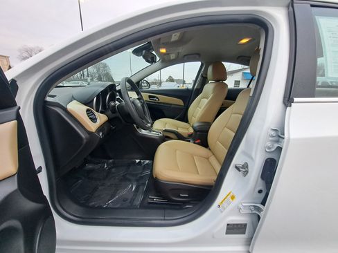Used 2015 Chevrolet Cruze LT image 10