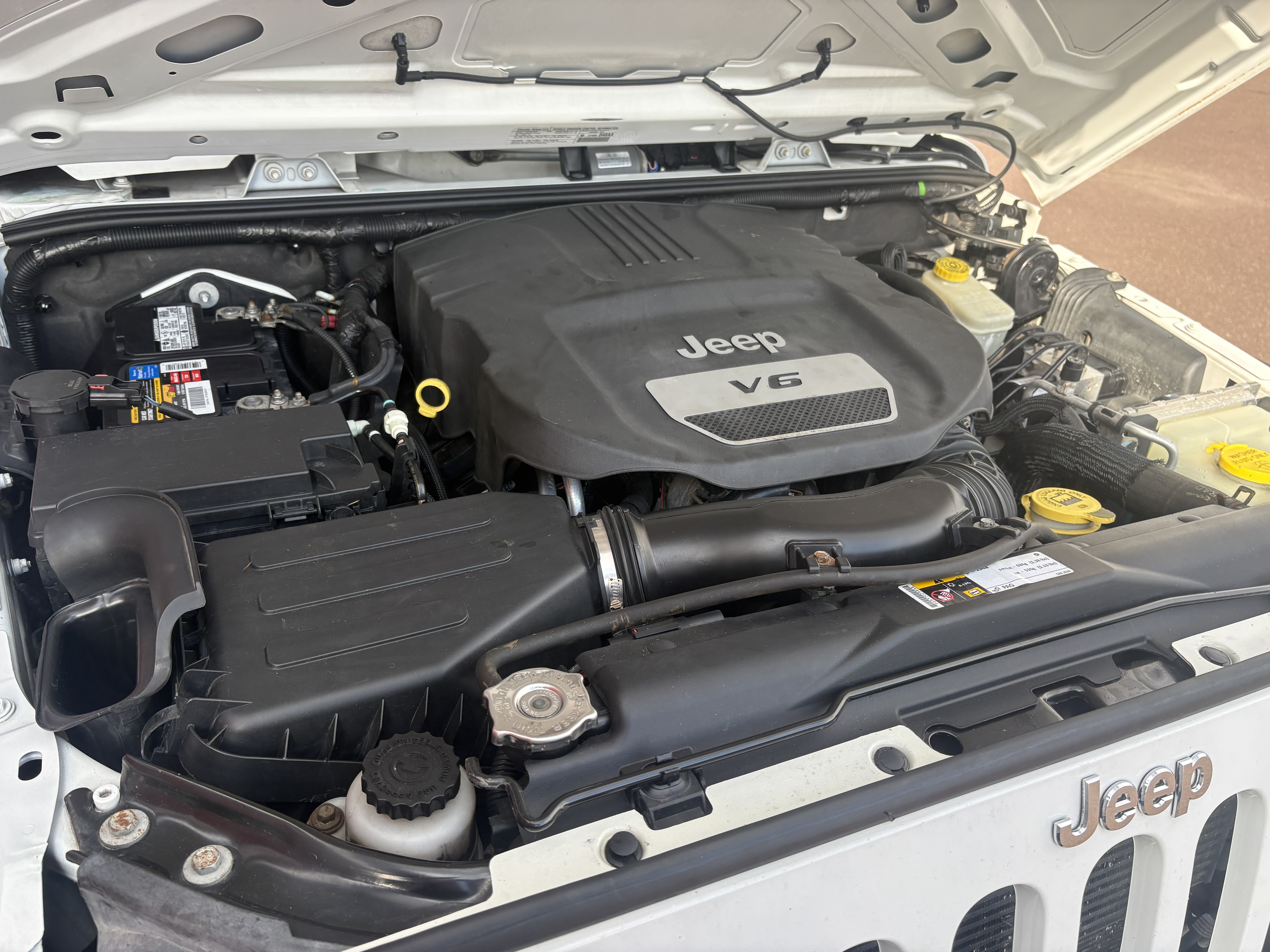Used 2014 Jeep Wrangler 4WD Unlimited Sport image 8