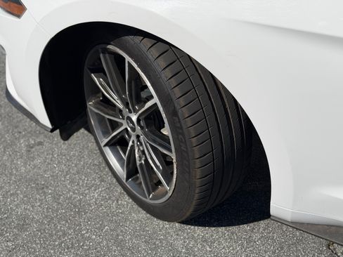 Used 2019 Ford Mustang EcoBoost RWD image 18