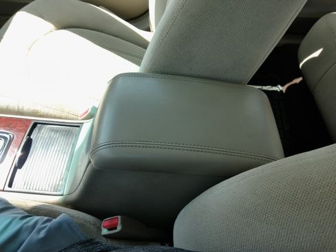 Used 2008 Buick Lucerne CX FWD image 51