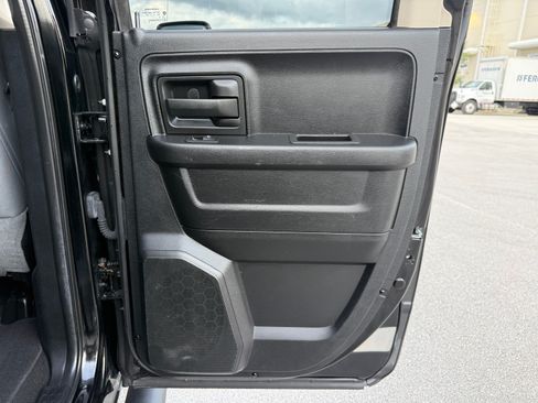 Used 2014 RAM 1500 ST RWD image 99