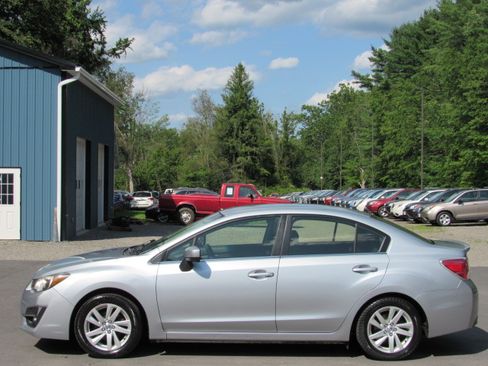 Used 2016 Subaru Impreza 2.0i Sedan AWD/4WD image 4