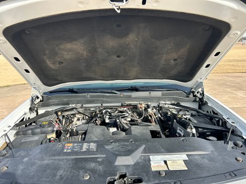 Used 2015 Chevrolet Silverado 1500 image 23