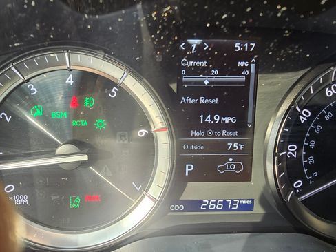 Used 2019 Lexus LX 570 4WD image 24