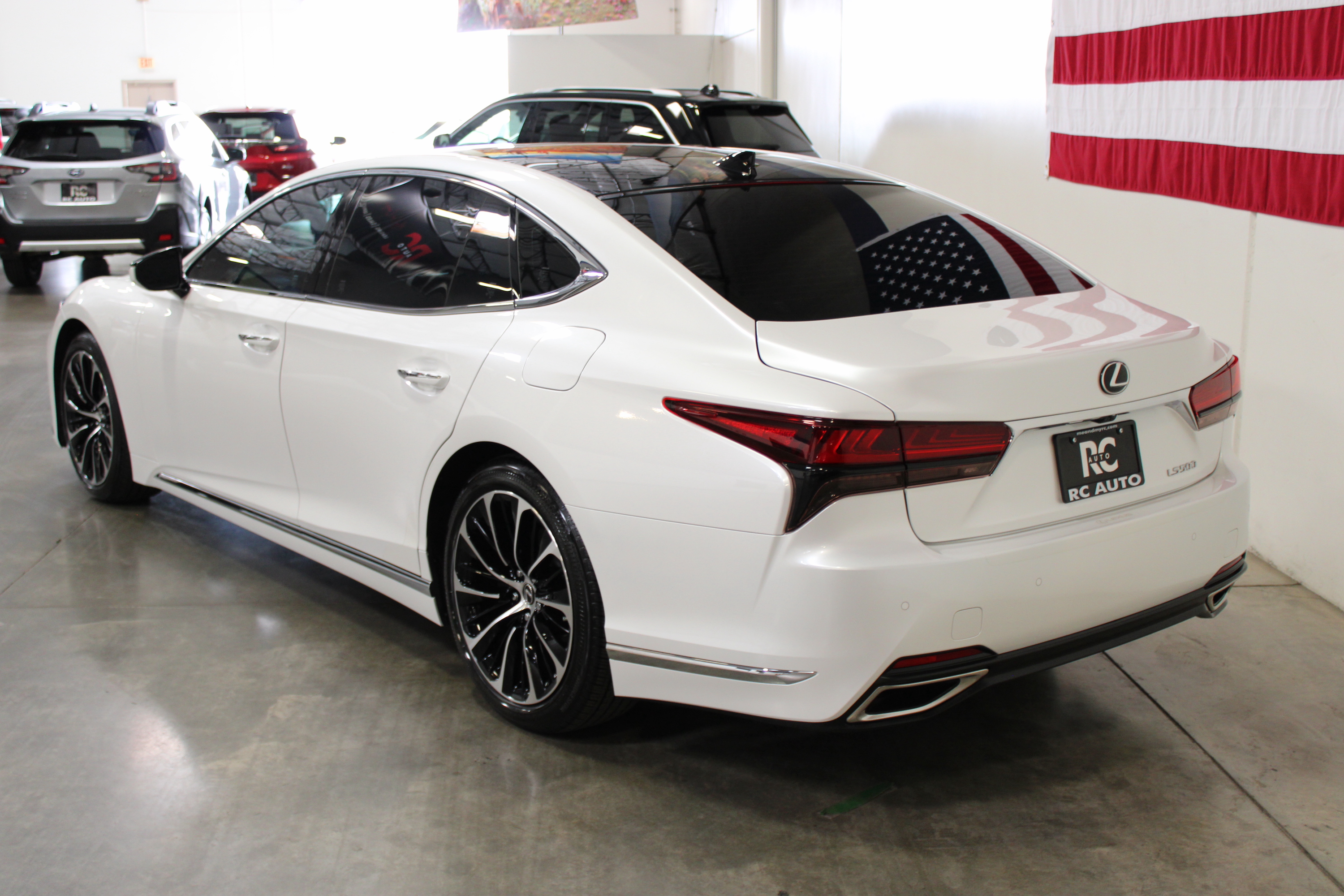 Used 2023 Lexus LS 500 w/ Luxury Package RWD image 3