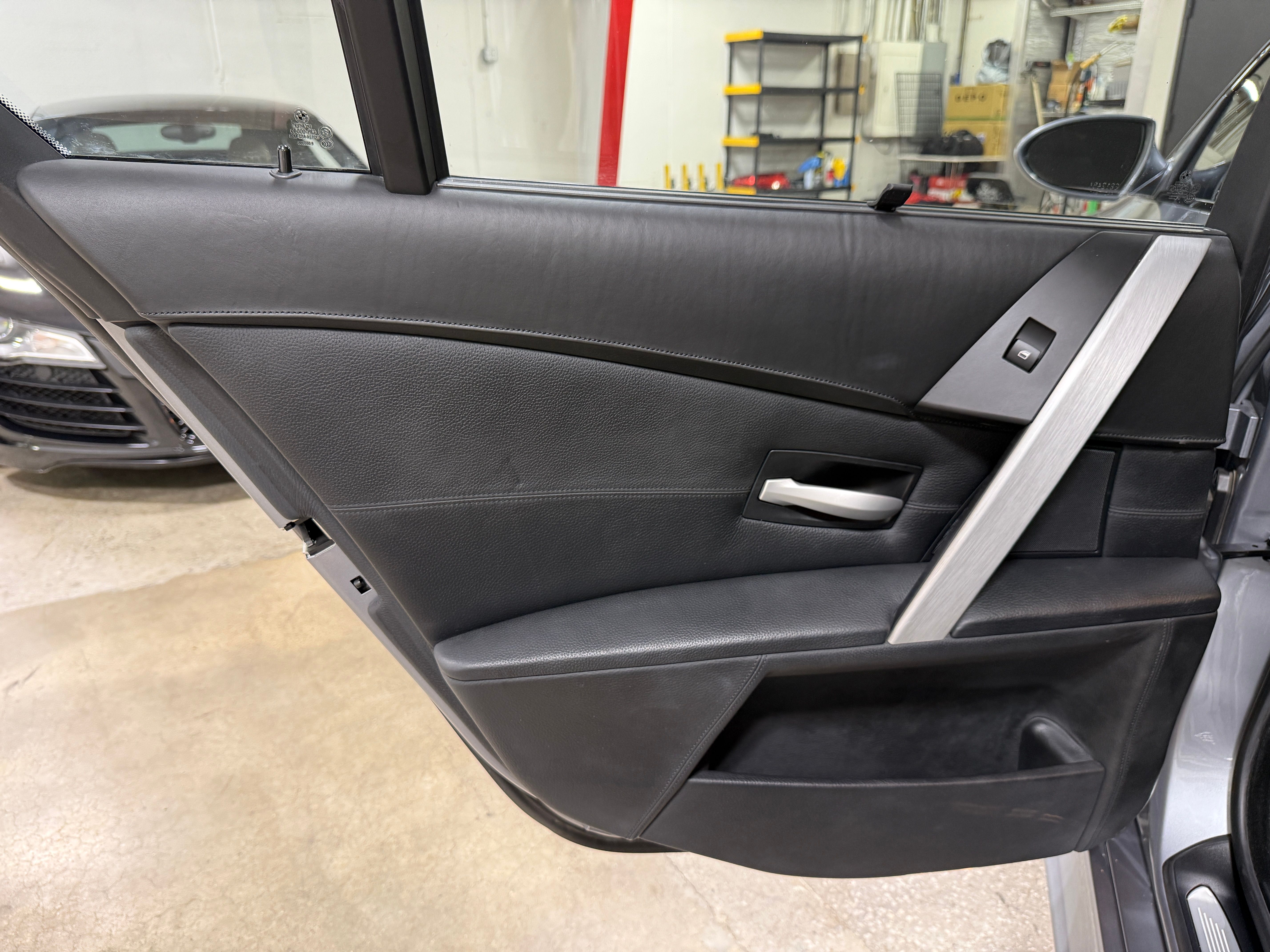Used 2007 BMW M5 RWD image 29