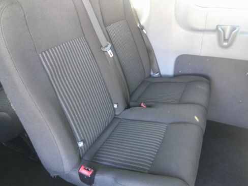 Used 2018 Ford Transit 350 XLT image 10