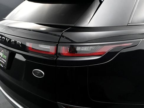 Used 2018 Land Rover Range Rover Velar R-Dynamic SE image 22