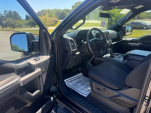 Used 2020 Ford F150 4x4 SuperCrew image 12