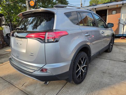 Used 2017 Toyota RAV4 AWD SE image 3