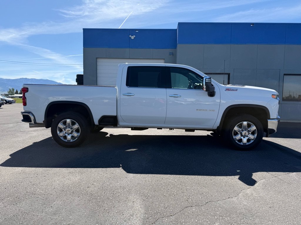 Used 2022 Chevrolet Silverado 3500 LTZ AWD/4WD image 5