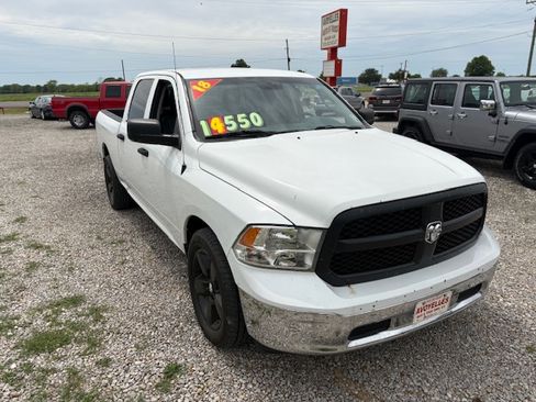 Used 2018 RAM 1500 ST RWD image 6
